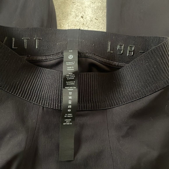 Lululemon license to train right 27", SIZE XS, NWT - Picture 7 of 9